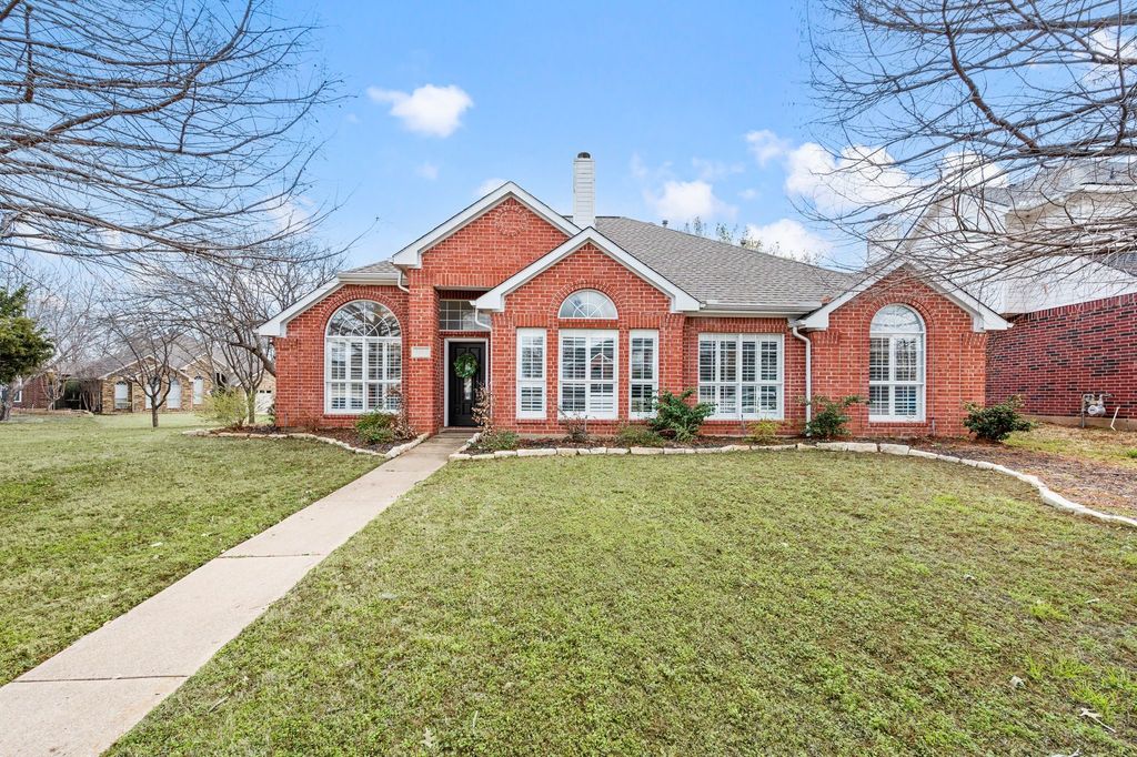 1604 Los Altos Court, Arlington, TX 76006