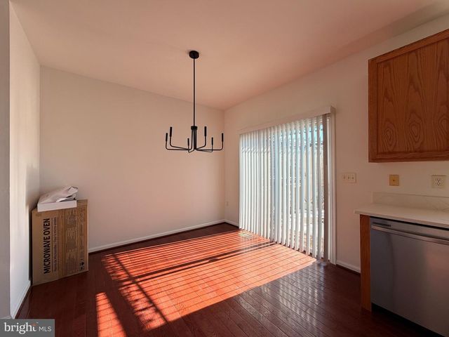 439 GINKGO TER NE, Leesburg, VA 20176