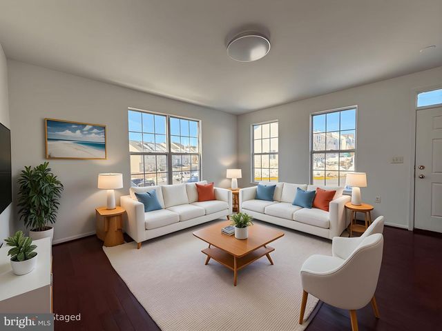 439 GINKGO TER NE, Leesburg, VA 20176