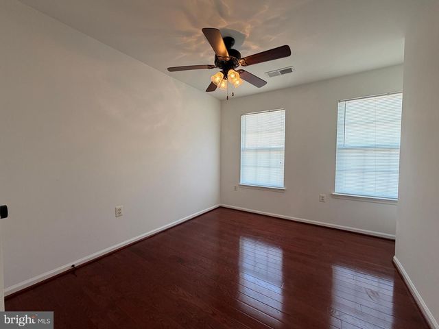 439 GINKGO TER NE, Leesburg, VA 20176