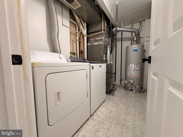 439 GINKGO TER NE, Leesburg, VA 20176