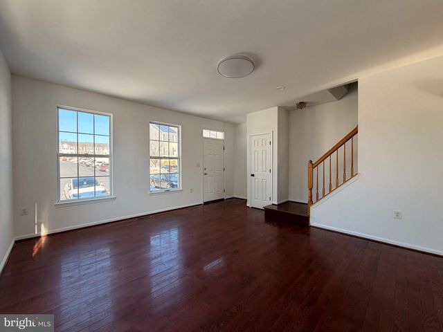 439 GINKGO TER NE, Leesburg, VA 20176