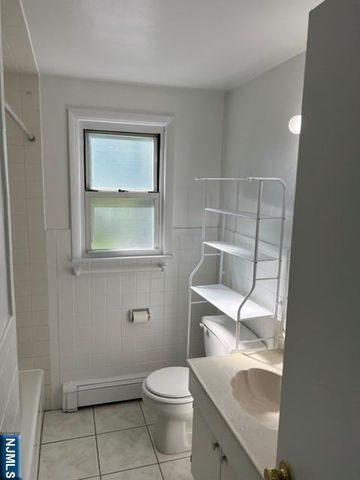 484 Shaler Boulevard 2, Ridgefield, NJ 07657