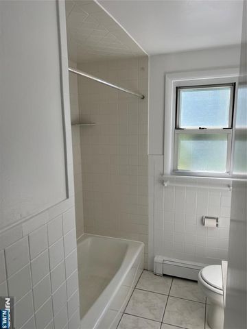 484 Shaler Boulevard 2, Ridgefield, NJ 07657