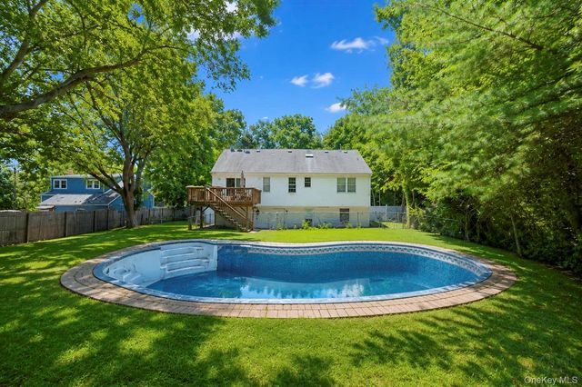 71 Barton Avenue, Patchogue, NY 11772