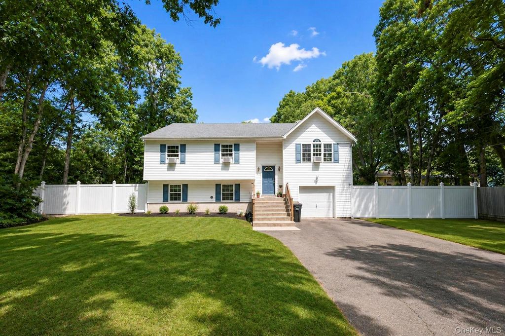 71 Barton Avenue, Patchogue, NY 11772
