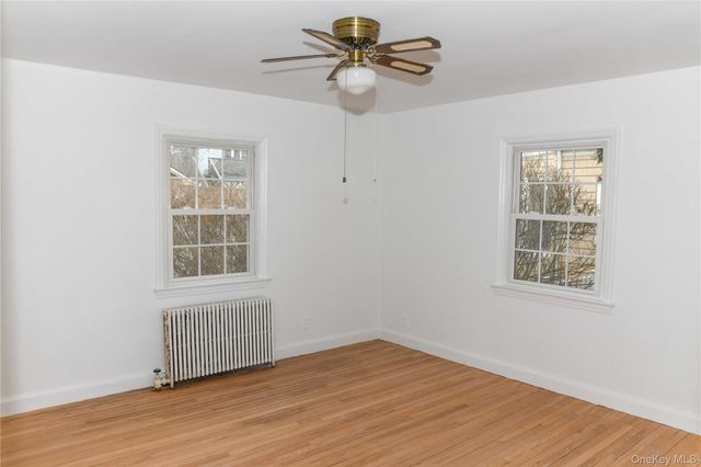 138 Chestnut Street, Lynbrook, NY 11563