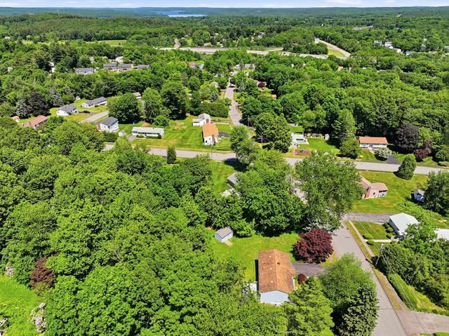 46 Pinecroft Ave, Holden, MA 01520