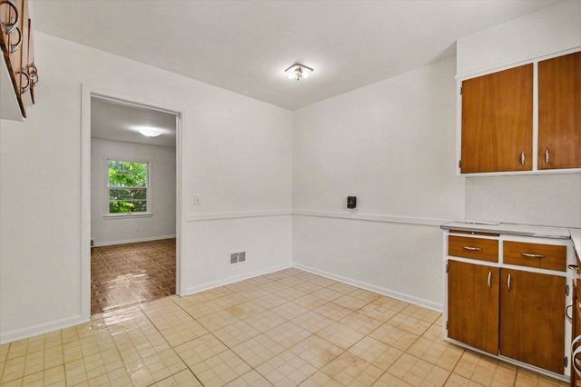 1057 Lyon Street Ne, City Of Grand Rapids, MI 49503