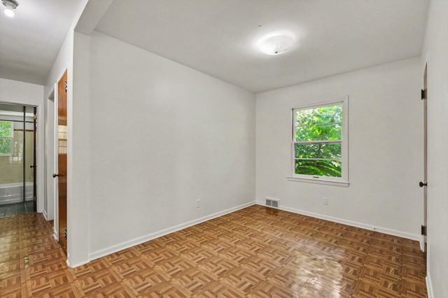 1057 Lyon Street Ne, City Of Grand Rapids, MI 49503
