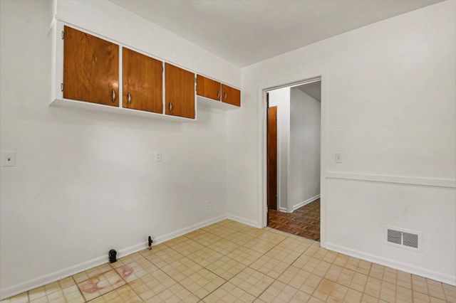 1057 Lyon Street Ne, City Of Grand Rapids, MI 49503