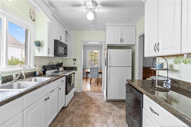1402 Summitt Avenue, Fayetteville, NC 28305