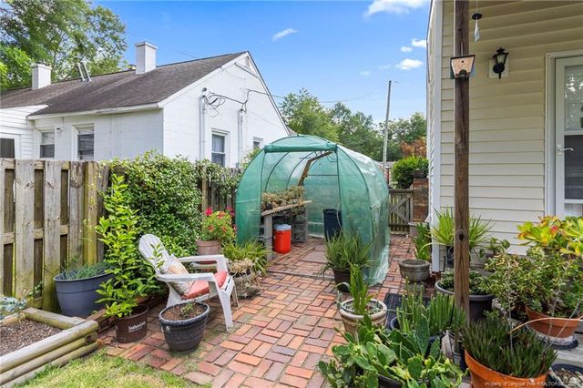 1402 Summitt Avenue, Fayetteville, NC 28305