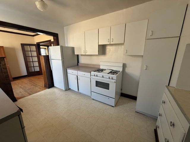 6645 W 21st Street 6, Berwyn, IL 60402