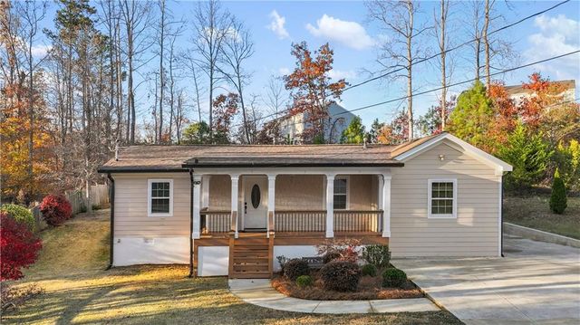 1362 Craig Drive, Sugar Hill, GA 30518