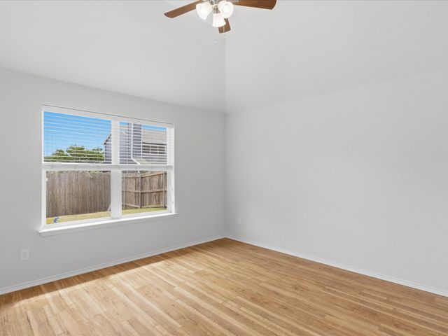 1821 Kingsbrook Trail, Fort Worth, TX 76120