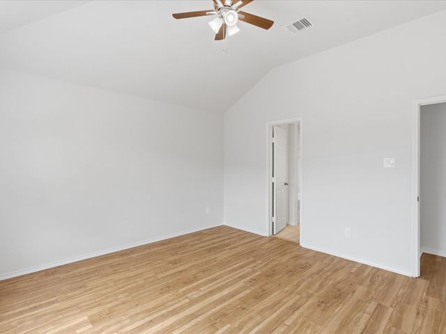 1821 Kingsbrook Trail, Fort Worth, TX 76120