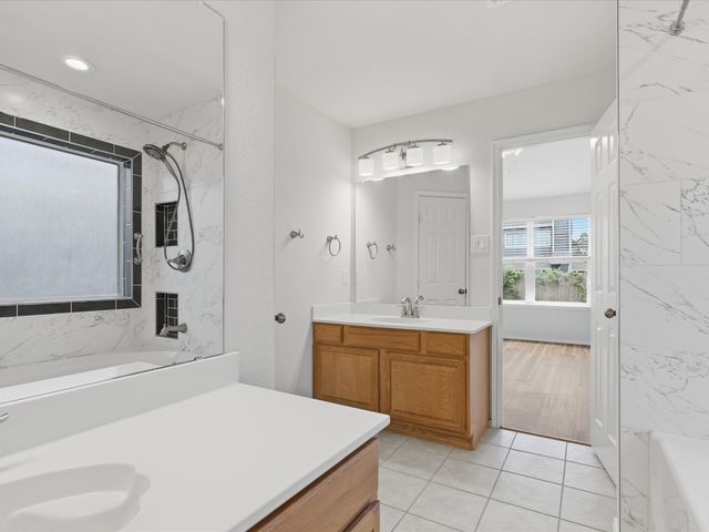 1821 Kingsbrook Trail, Fort Worth, TX 76120