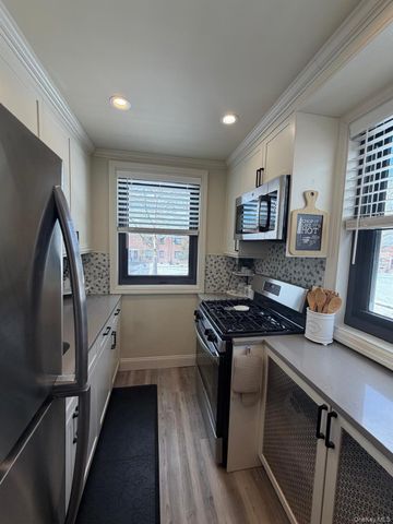 1776 166th Street 4170, Whitestone, NY 11357