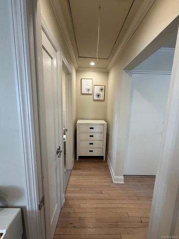 1776 166th Street 4170, Whitestone, NY 11357