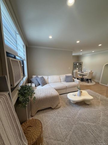 1776 166th Street 4170, Whitestone, NY 11357