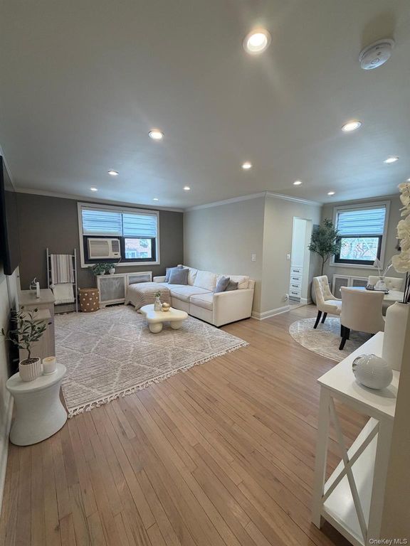 1776 166th Street 4170, Whitestone, NY 11357