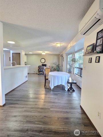 1119 S 249th Place, Des Moines, WA 98198