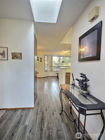 1119 S 249th Place, Des Moines, WA 98198