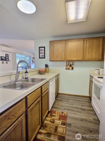 1119 S 249th Place, Des Moines, WA 98198