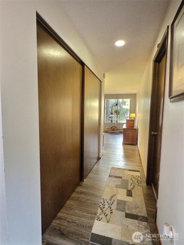 1119 S 249th Place, Des Moines, WA 98198