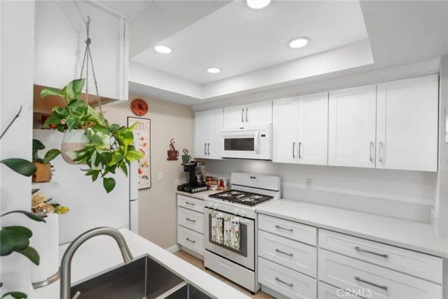 4760 Lakeview Avenue, Yorba Linda, CA 92886