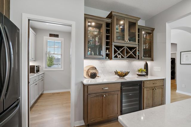 11527 Arnie Way N, Lake Elmo, MN 55042