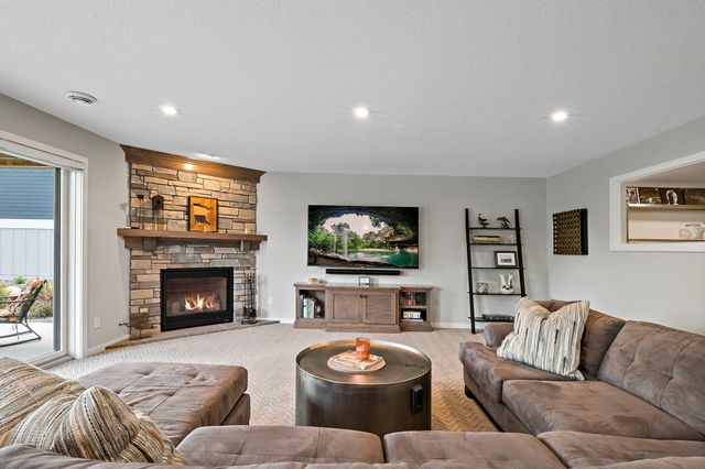 11527 Arnie Way N, Lake Elmo, MN 55042