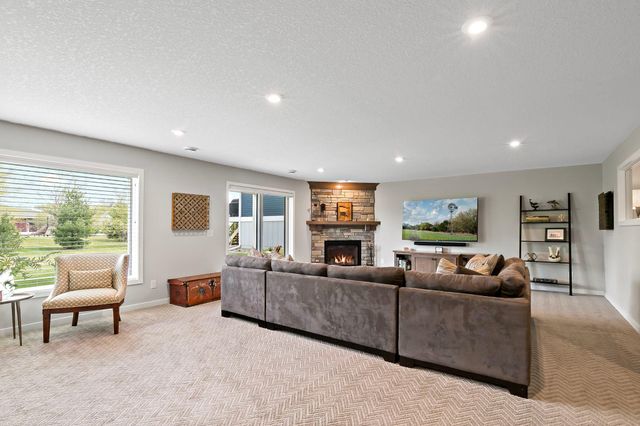 11527 Arnie Way N, Lake Elmo, MN 55042