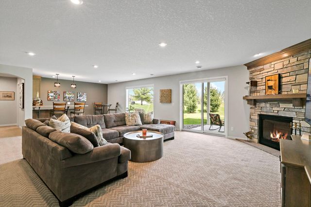 11527 Arnie Way N, Lake Elmo, MN 55042