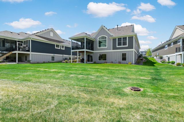 11527 Arnie Way N, Lake Elmo, MN 55042