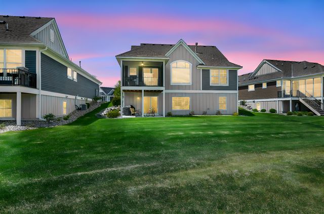 11527 Arnie Way N, Lake Elmo, MN 55042