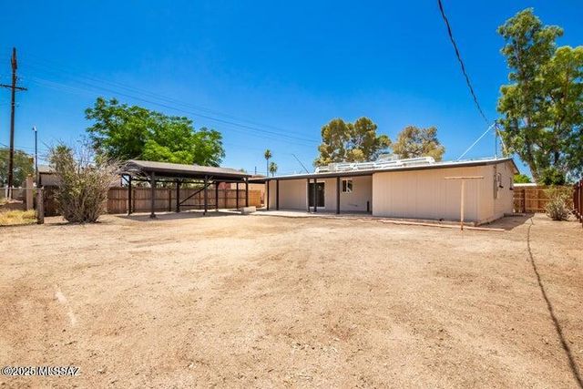 6271 E 20Th Street, Tucson, AZ 85711