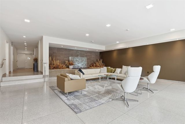 154 N Bellefield Avenue 44, Oakland, PA 15213