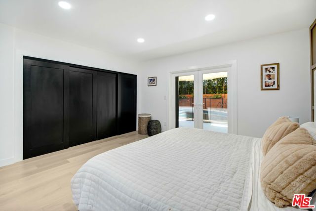 23209 Bigler Street, Woodland Hills (los Angeles), CA 91364