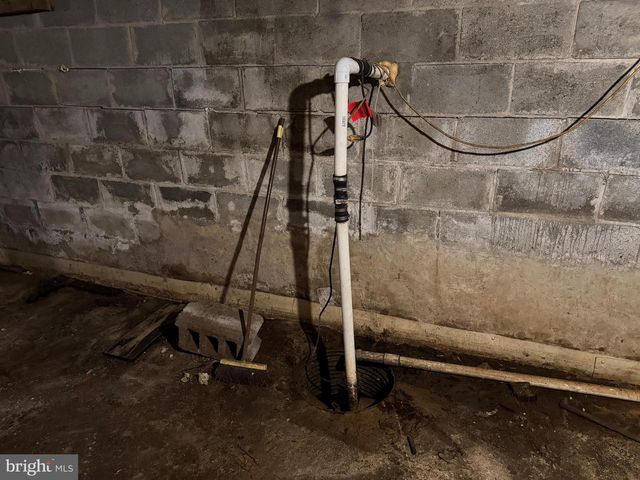 2257 S FORGE RD, Palmyra, PA 17078