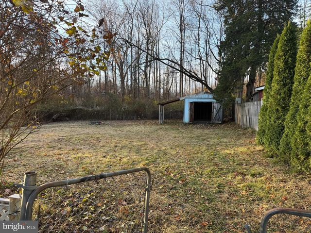 2257 S FORGE RD, Palmyra, PA 17078