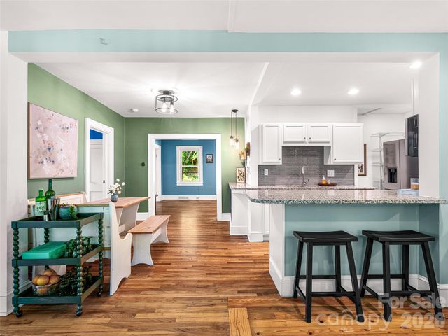148 Sand Hill Road, Asheville, NC 28806
