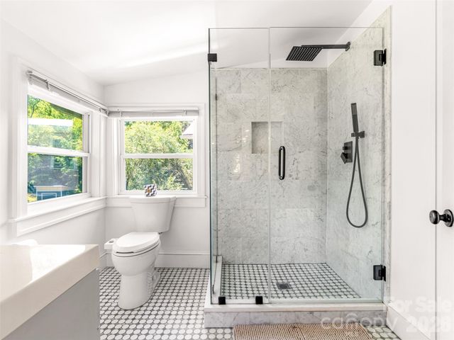148 Sand Hill Road, Asheville, NC 28806