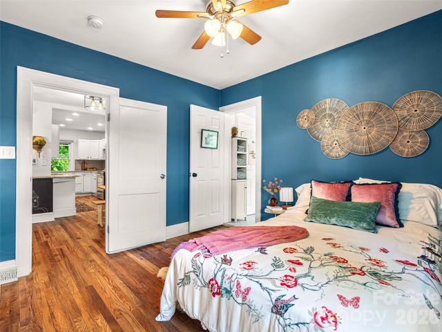 148 Sand Hill Road, Asheville, NC 28806