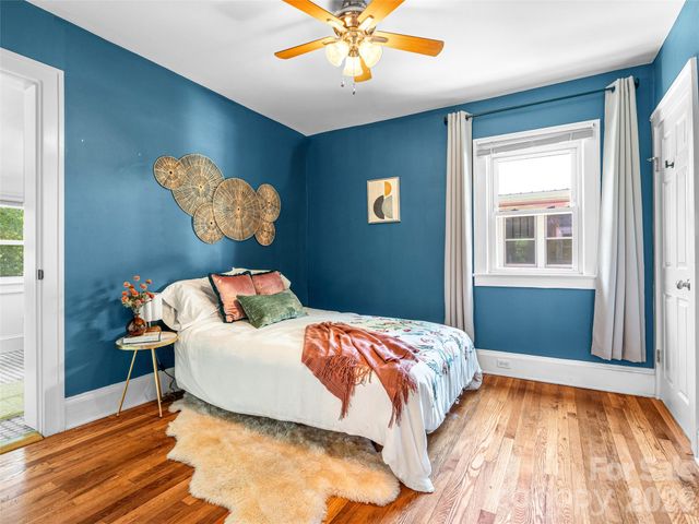 148 Sand Hill Road, Asheville, NC 28806