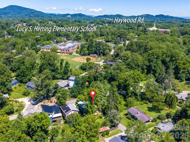 148 Sand Hill Road, Asheville, NC 28806
