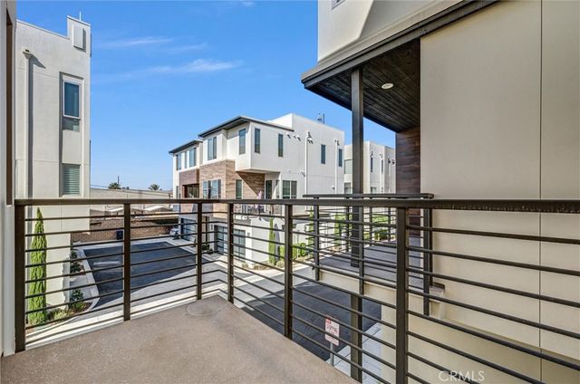 18 Ebb Tide, Newport Beach, CA 92663