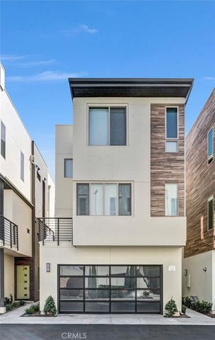 18 Ebb Tide, Newport Beach, CA 92663