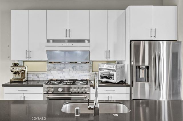 18 Ebb Tide, Newport Beach, CA 92663
